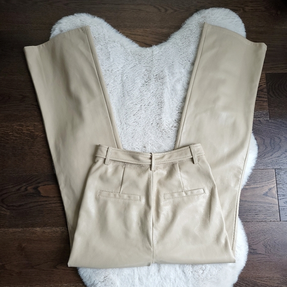 Avec Les Filles High Rise Pleated Wide Leg Vegan Leather Pants - Picture 8 of 9